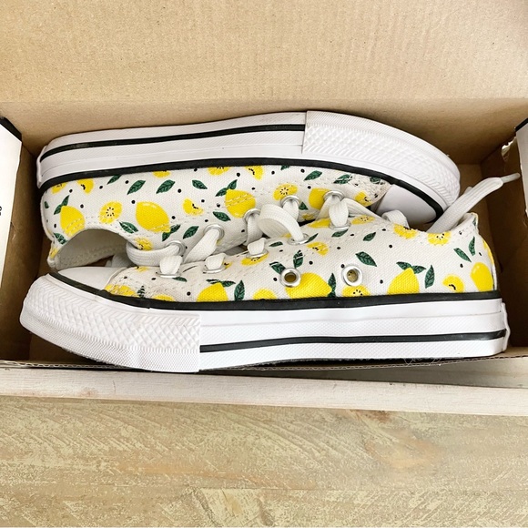 Girls Lemon Converse - Picture 10 of 10